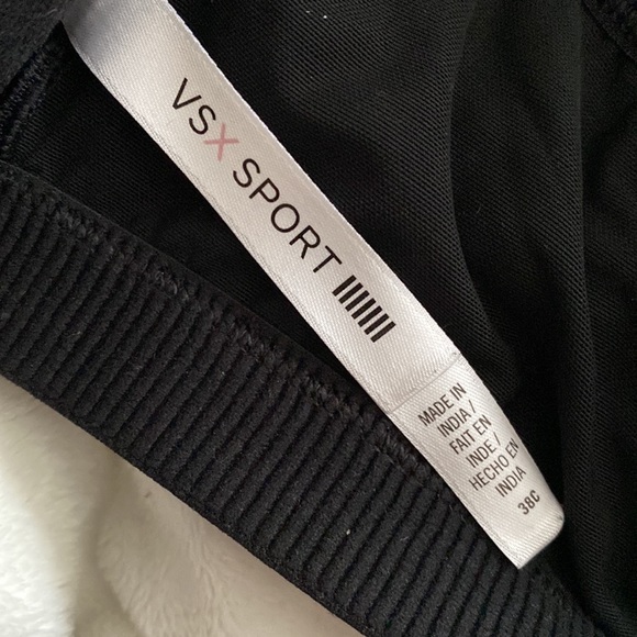 VSX by Victoria’s Secret Geometric Print “Knockout” Zip-Front Sports Bra - Picture 7 of 9